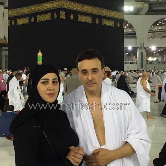 صور صابر الرباعي بملابس الاحرام مع زوجته يؤديان مناسك العمرة    صورة رقم 1