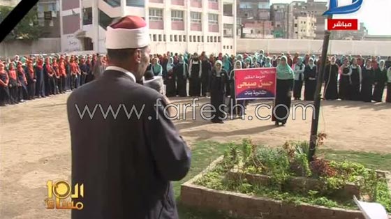 عاش الهلال مع الصليب.. رسالة ضد الارهاب من طلاب مدرسة بالأسكندرية! فيديو صورة رقم 2