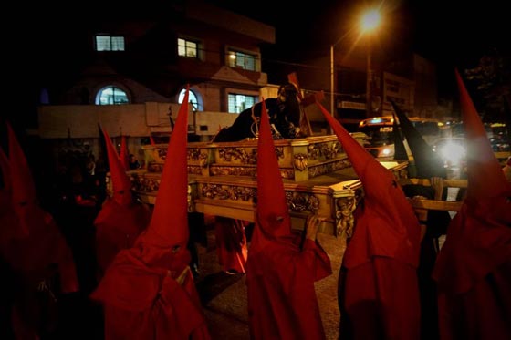 من القدس الى روما والعالم بأسره يحتفل بعيد الفصح المجيد.. صور صورة رقم 12
