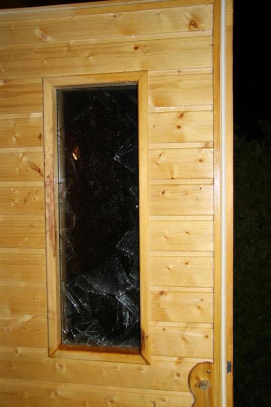  حادثة مأساوية.. ام وابنتها علقتا داخل غرفة ساونا وتوفيتا بعد 90 دقيقة صورة رقم 2