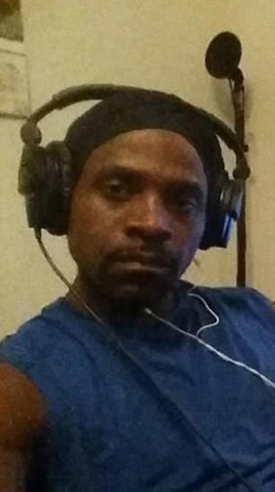  مسلم اسود البشرة يكره البيض يقتل 3 أمريكيين بدقيقة ويصرخ (الله أكبر)  صورة رقم 5