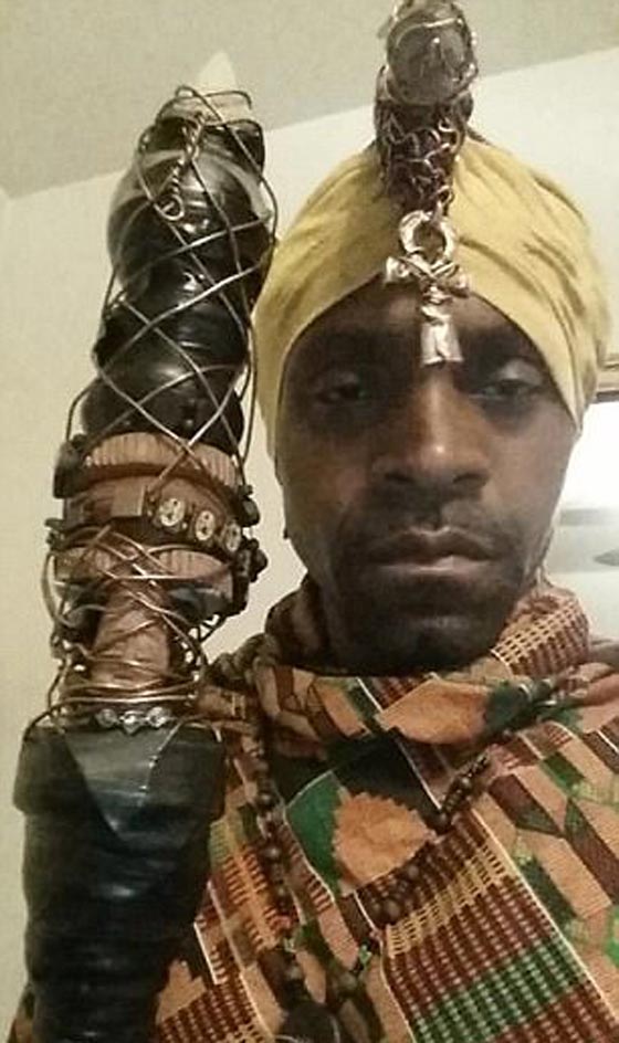  مسلم اسود البشرة يكره البيض يقتل 3 أمريكيين بدقيقة ويصرخ (الله أكبر)  صورة رقم 3