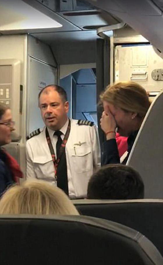 ضربها بعربة أطفال: فيديو فضيحة جديدة على متن طائرة اميريكان إيرلاينز صورة رقم 1