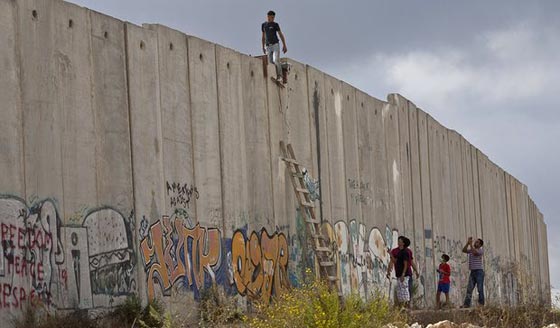 الحكومة البريطانية ترفض الاعتذار عن وعد بلفور  صورة رقم 7