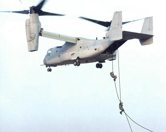 تعرفوا على الطائرة الأمريكية العجيبة (V-22 أوسبري).. فيديو وصور صورة رقم 6