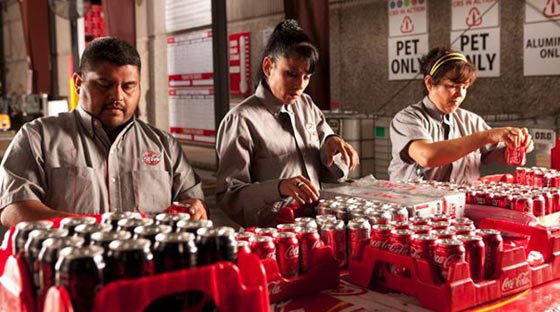 بسبب تراجع المبيعات.. شركة كوكا كولا تعتزم شطب 1200 وظيفة صورة رقم 2