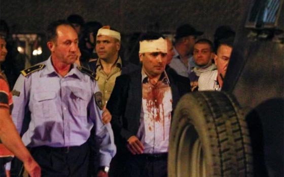 معارك دموية في البرلمان المقدوني بعد انتخاب رئيس من اصل ألباني صورة رقم 10