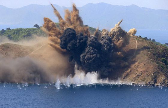 التهديدات تتصاعد.. كوريا الشمالية ستمحو امريكا وتدمر كوكب الارض صورة رقم 9