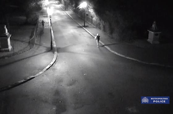 (الوحش) يتعقب فتاة قبل ان يغتصبها ويتزوج من اخرى بعد ساعات! فيديو صورة رقم 8