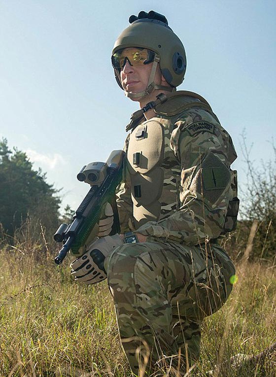 فيديو.. بريطانيا تكشف عن المظهر الجديد لجنودها بعد 3 سنوات! صورة رقم 4