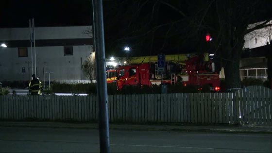 حريق مشبوه يحول مركزا اسلاميا ومسجدا في السويد الى كومة رماد صورة رقم 3