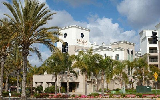 جريمة مروعة.. سكران يفتح النار في مسبح تابع لمجمع سكني بامريكا صورة رقم 6