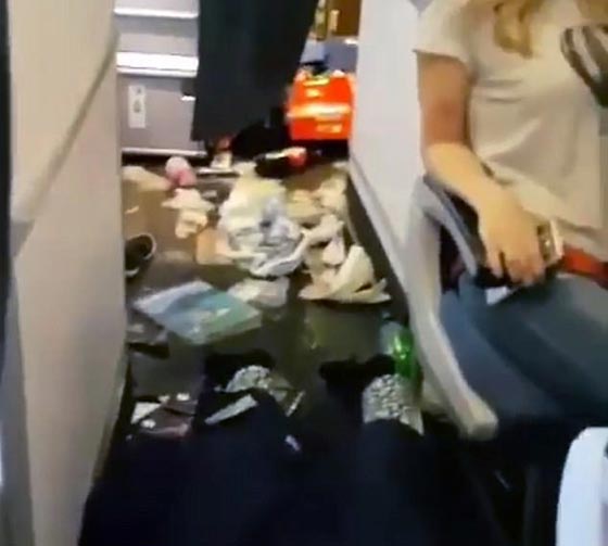 تجاهل اوامر ربط الاحزمة هو ما ادى الى اصابة ركاب طائرة من المطبات صورة رقم 1