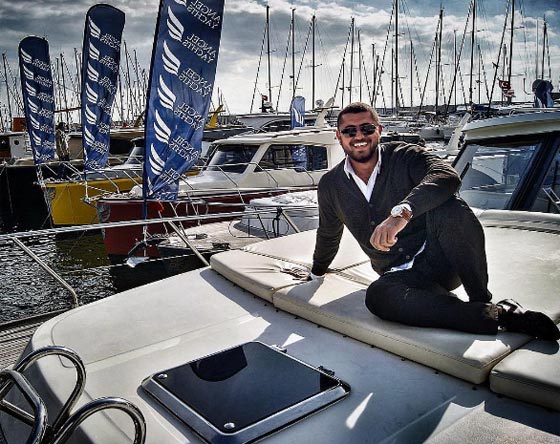 100 سيارة فارهة ترافق زعيم المافيا التركي الى سجنه في اسطنبول صورة رقم 3