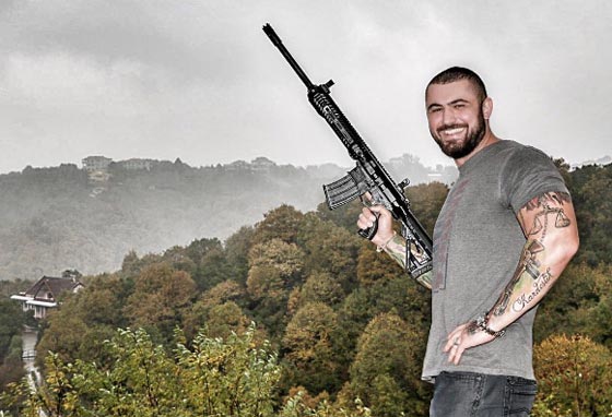 100 سيارة فارهة ترافق زعيم المافيا التركي الى سجنه في اسطنبول صورة رقم 1