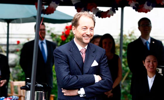  لماذا تبرع ملياردير بمعظم ثروته في سفينة تجوب المحيطات؟ صورة رقم 2