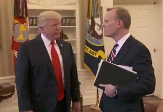 سؤال عن اوباما يغيظ ترامب ويدفعه الى قطع مقابلة صحفية والمغادرة صورة رقم 2