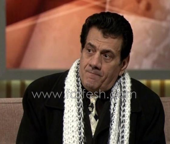 آخر صورة له.. الفنان مظهر ابو النجا يرفع الآذان قبل ايام من رحيله صورة رقم 5