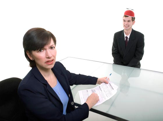 التأخير قد يسقطك والعلكة والسباب والتأتأة تخسرك نقاطا في مقابلة العمل صورة رقم 1