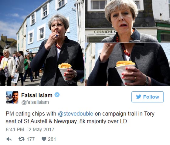 صور رئيسة الوزراء تتناول رقائق البطاطس