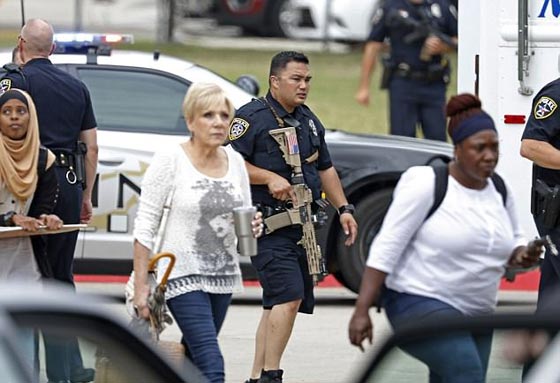 صور وفيديو: فشل علاقة عاطفية وراء اطلاق النار والانتحار في جامعة تكساس  صورة رقم 18