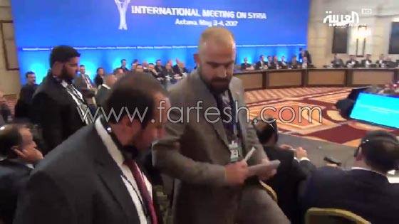 معارض سوري يوبخ الوفد الايراني في استانا: انتم تقتلون الشعب السوري! صورة رقم 2