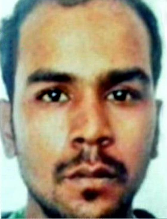 حكم تاريخي باعدام مرتكبي ابشع جريمة اغتصاب وقتل هزت الهند صورة رقم 5