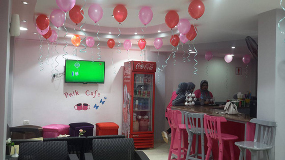 ممنوع دخول الرجال: اول كافيه للبنات فقط في الصعيد.. فيديو وصور صورة رقم 4