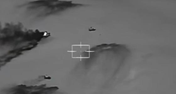  هكذا دمرت المقاتلات المصرية قافلة مجهولة حاولت اختراق حدودها.. فيديو صورة رقم 5