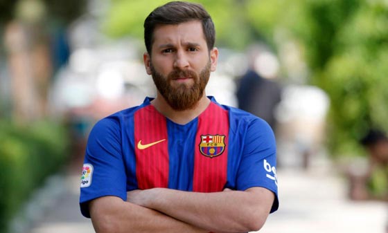 اعتقل بسبب المعجبين حوله.. شبيه ميسي الايراني يجلب المشاكل لنفسه صورة رقم 8