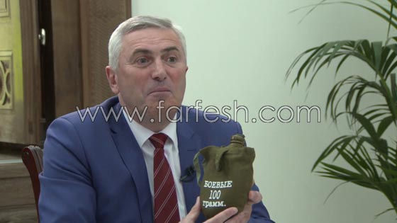 صحفي يفاجئ الأسد بمياه من نبع في دمشق صورة رقم 3