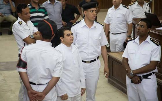 شر البلية.. كفيف مصري متَّهم بتدريب آخرين على 