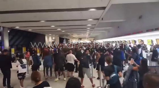 فضيحة جديدة في شركة طيران امريكية: شجار بالايدي بين المسافرين والطاقم! صورة رقم 3