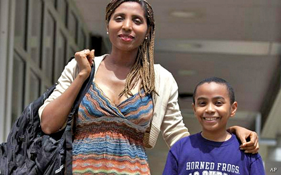 صور أصغر خريج جامعة! طفل عبقري لم يتجاوز 14 عاما! صورة رقم 3