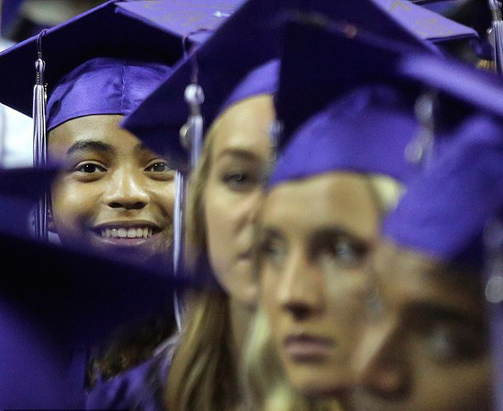 صور أصغر خريج جامعة! طفل عبقري لم يتجاوز 14 عاما! صورة رقم 7