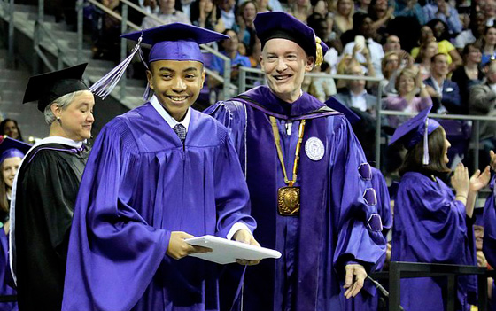 صور أصغر خريج جامعة! طفل عبقري لم يتجاوز 14 عاما! صورة رقم 2