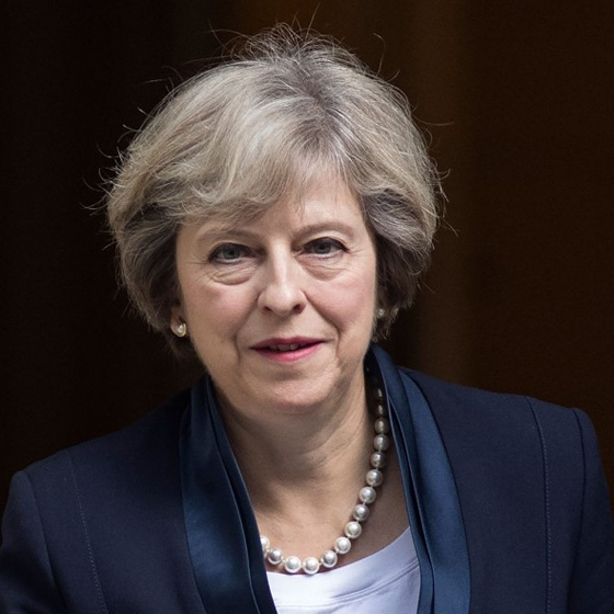 رئيسة وزراء بريطانيا تيريزا ماي: احقن نفسي بالانسولين بعد كل وجبة صورة رقم 6