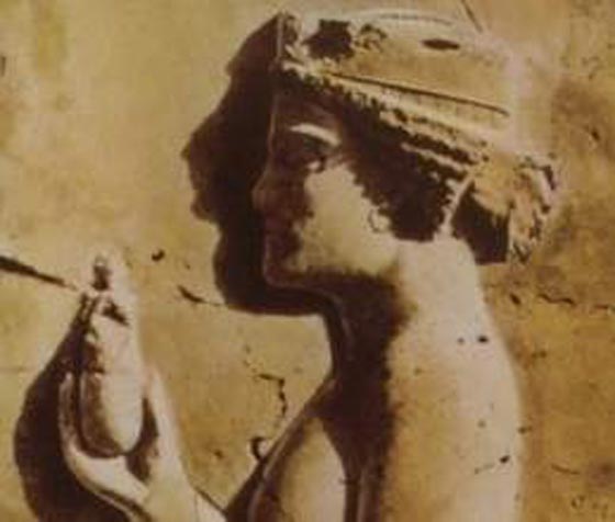 التاريخ المثير للعطور وسر استخدام الحرملك والجواري لها وكيف وصلت الاندلس؟ صورة رقم 9