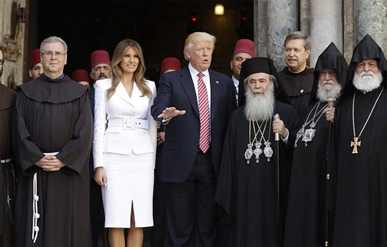 بالصور.. إيفانكا ترامب تلفت الأنظار بقبعتها اليهودية صورة رقم 9