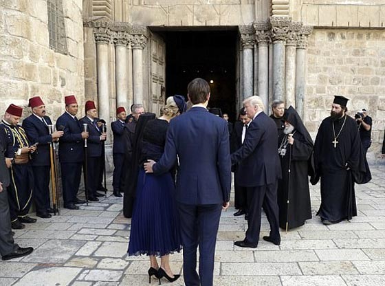 بالصور.. إيفانكا ترامب تلفت الأنظار بقبعتها اليهودية صورة رقم 8