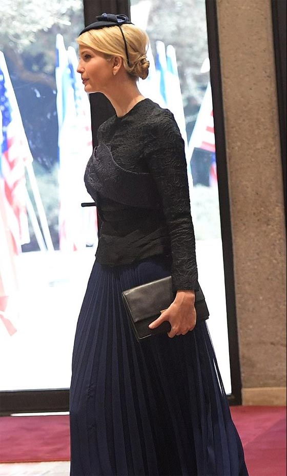 بالصور.. إيفانكا ترامب تلفت الأنظار بقبعتها اليهودية صورة رقم 4