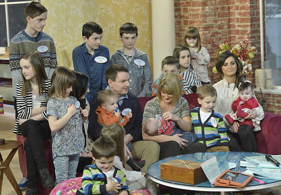  أكبر اسرة بريطانية تنتظر مولودها الـ20 وتؤكد: سيكون الأخير.. صورة رقم 8