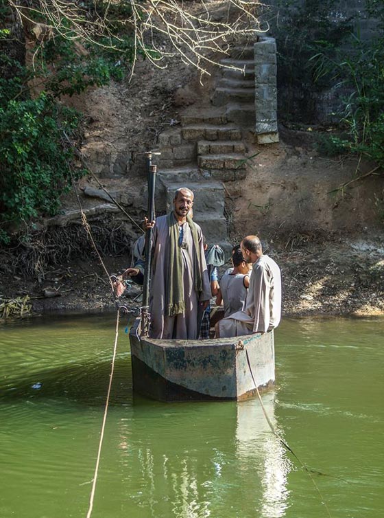 بالفيديو والصور.. حكاية القارب الغامض المسحور في مصر صورة رقم 1