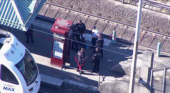  مقتل رجلين امريكيين دافعا عن مسلمة محجبة تعرضت لاعتداء لفظي صورة رقم 12