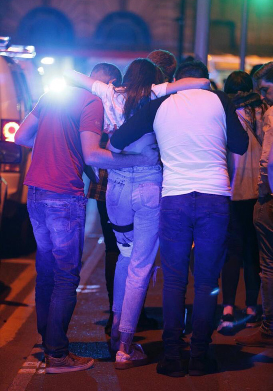  ماذا طلب ارهابي مانشستر من امه قبل دقائق من تنفيذ الهجوم؟ صورة رقم 3