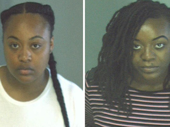  معركة طاحنة بين معلمتين داخل الصف تثير الذعر بين الطلاب.. فيديو صورة رقم 1