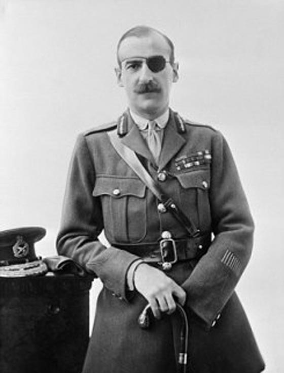 عاشق الحرب.. في كل معركة ترك عضوا من جسمه ورفض التخلى عن القتال صورة رقم 8