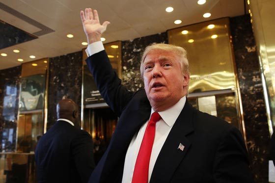 الرئيس الأمريكي ترامب عن دول الخليج .. لن نجعلهم يعيشون ملوكا ونحن لا صورة رقم 3