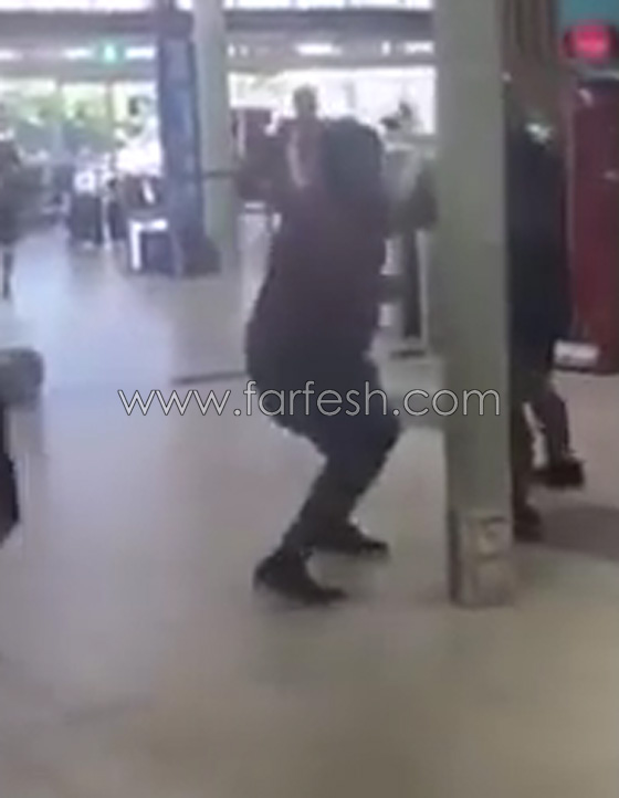 شاهد ماذا فعل هذا المسافر الغاضب في مطار استراليا.. فيديو صورة رقم 4