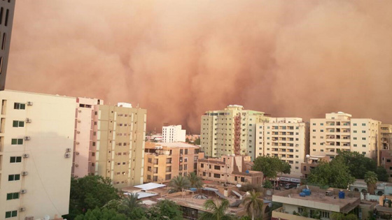  ظاهرة الهبوب تعود وتعصف بالخرطوم وتحولها الى مدينة اشباح.. صور صورة رقم 15